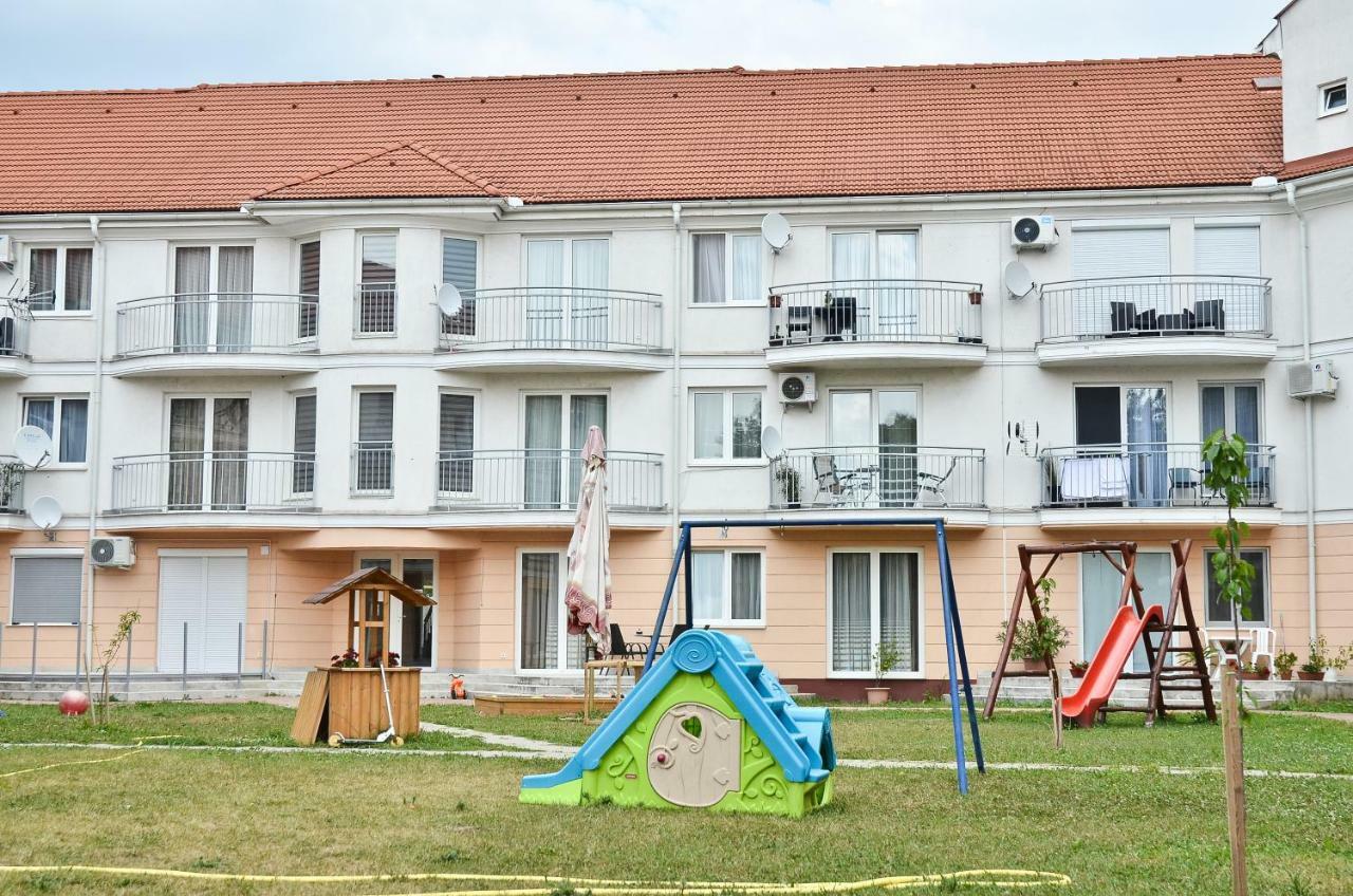Diamond House Apartment Hajduszoboszlo Exterior photo
